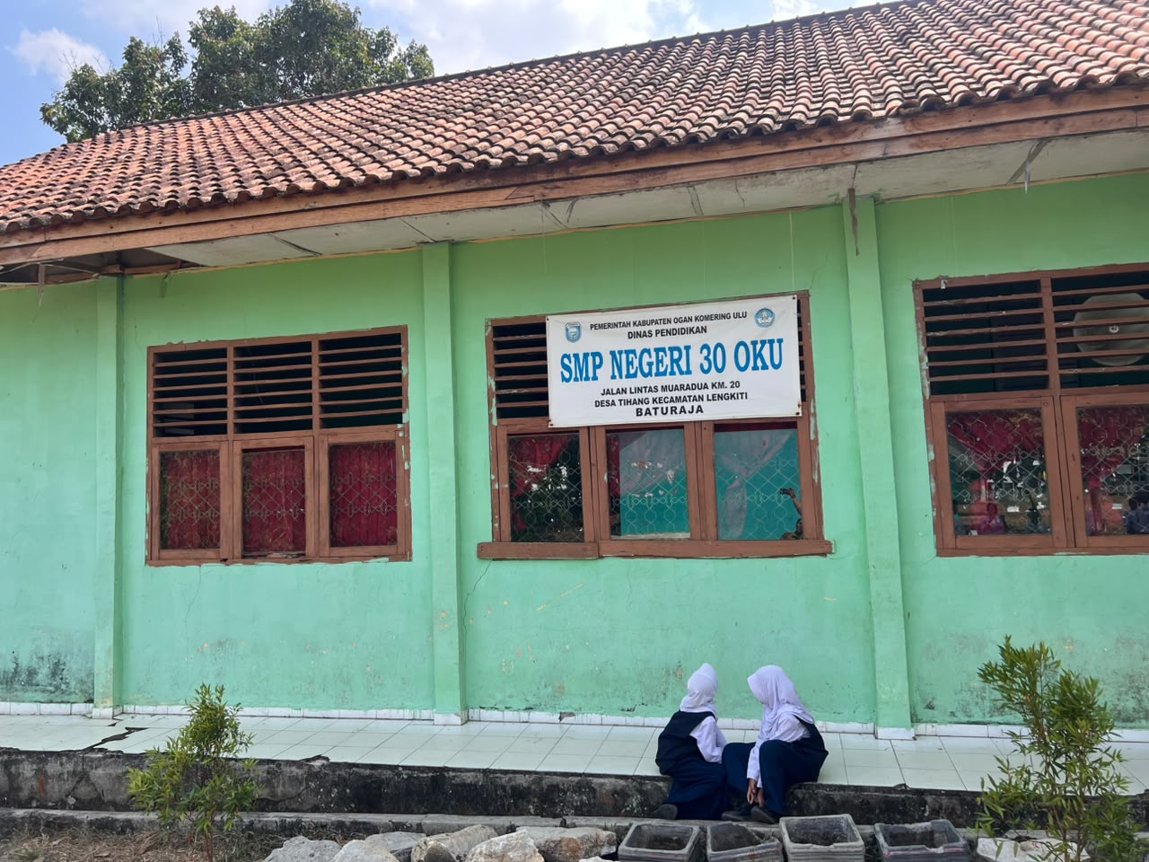 GEDUNG SMP 30 OKU
